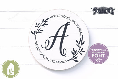 Last Name Sign SVG | In This House We Do Family SVG | Farmhouse Sign Design SVG LilleJuniper 