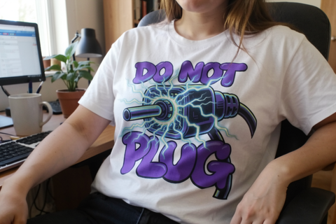 Digital-Burnout-&-Bot-Boundaries-Artnoy-03 .png