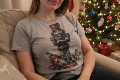 Grumpy-Sarcastic-North-Pole-Outcast-Artnoy-05 .png