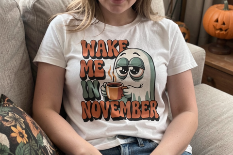 Sassy-Spooky-Babe-Retro-Halloween-Artnoy-01 .png