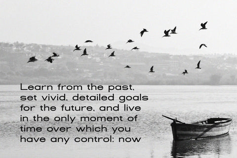 Amazing Maret - Modern Condensed Sans Serif Font studioalmeera 