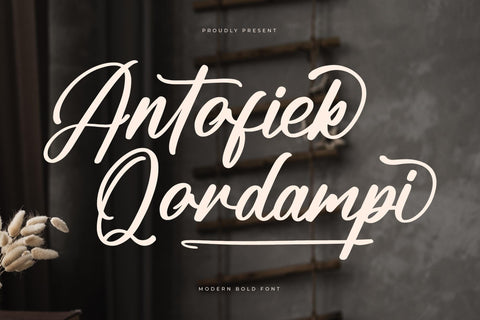 Antofiek Qordampi - Modern Bold Font Font Letterena Studios 