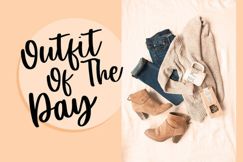 Artsy Font Dm Letter Studio 