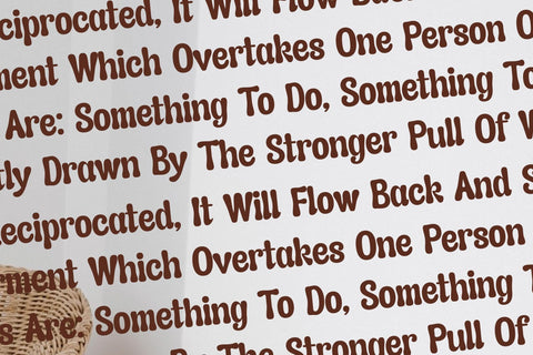 Asterah Quirkyn - Chunky Groovy Font Font Letterena Studios 