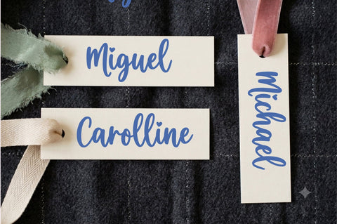 Autumn Moment Font Studio Natural Ink 