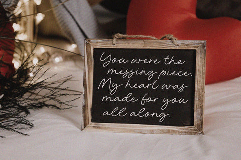 Benjamin Kingdom - Monoline Handwritten Font Font Timur type 