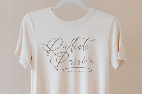 Bernyota Fallysha - Beauty Signature Script Font Letterena Studios 