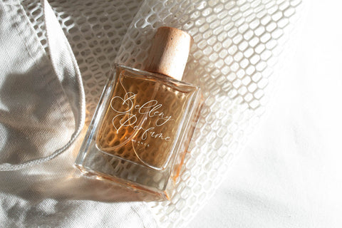 Bernyota Fallysha - Beauty Signature Script Font Letterena Studios 