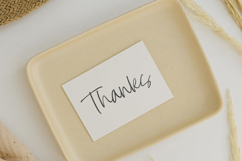 Betty Dolls - Modern Handwritten Script Font Font Timur type 