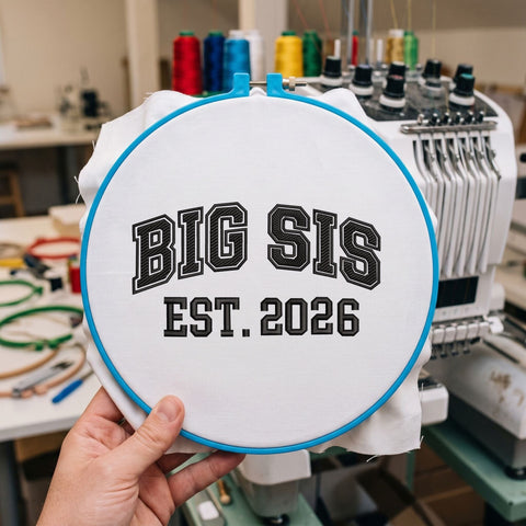 Big Sis EST 2026 Embroidery Design – Big Sister Announcement Varsity Lettering Machine Embroidery File Embroidery/Applique DESIGNS PatternFeed8 