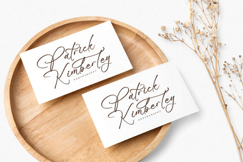 Blissfuly Magnotia - Modern Elegant Script Font Letterena Studios 