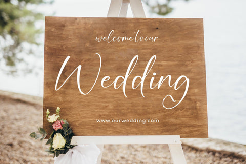 Bronzite Marble - Stylish Handwritten Font Font Letterena Studios 