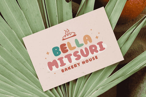 Bubbleland Font Mozarella 