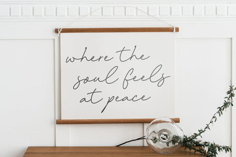 Bunny Kinsley - Casual Handwritten Script Font Font Timur type 