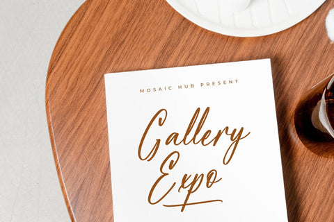 Celestialo Majestica - Modern Freestyle Script Font Letterena Studios 