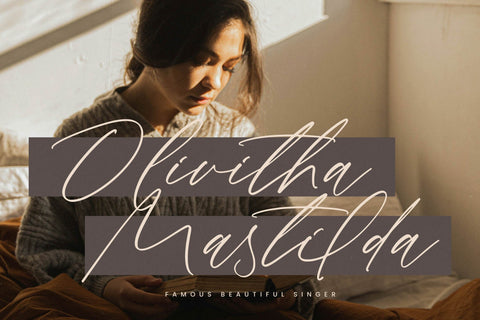 Centtores Pasture - Modern Signature Script Font Letterena Studios 