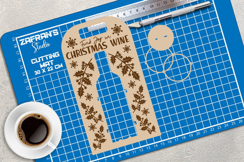 Christmas Wine Bottle Holder | Christmas Wine Bottle Carrier SVG zafrans studio 