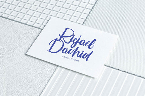 Dhaytime Bracket - Bold Handwritten Font Font Letterena Studios 