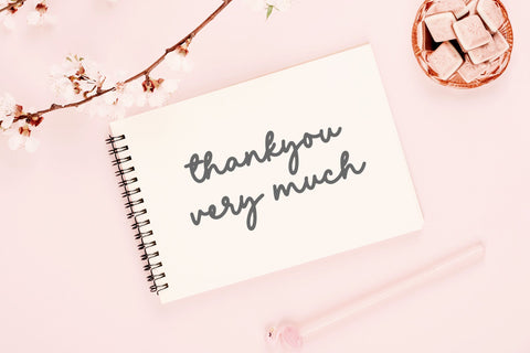 Diamond dreams - Handwritten font Font Timur type 