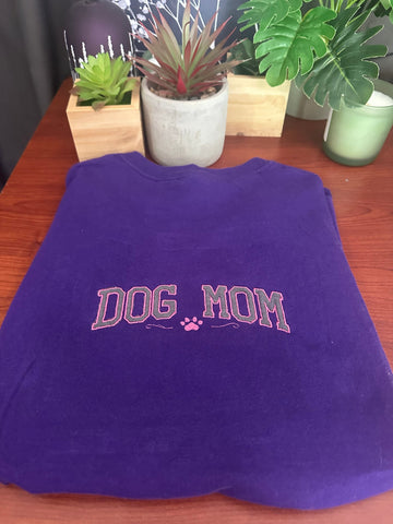 Dog Mom Applique Embroidery Design, 3 Sizes- File formats in pes,dst,jef,xxx,exp,vip,vp3, dog, puppy, dogs, animal, mom Embroidery/Applique DESIGNS AestheticdesignsE 