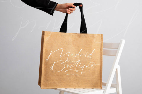 Fallesta Signatera - Modern Script Font Font Letterena Studios 