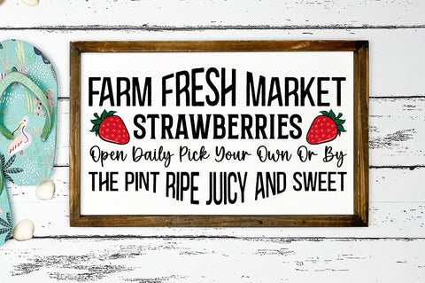 Farm fresh market strawberries svg design SVG Regulrcrative 