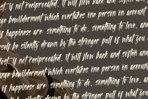 Gelaxttron Beyonkers - Modern Calligraphy Font Font Letterena Studios 