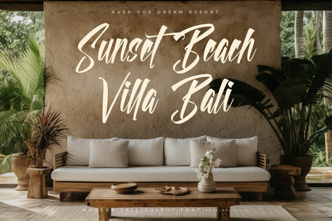 Gelaxttron Beyonkers - Modern Calligraphy Font Font Letterena Studios 