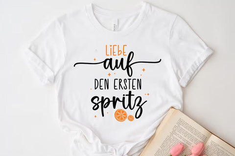 German Quote Plotter File Aperol SVG PNG, Liebe auf den ersten spritz SVG FiveStarCrafting 