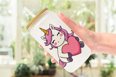 Unicorn Holding a Heart (2).jpg