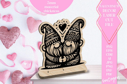 Gnome Love Valentine Ornament Laser Cut SVG v2 SVG Sintegra 