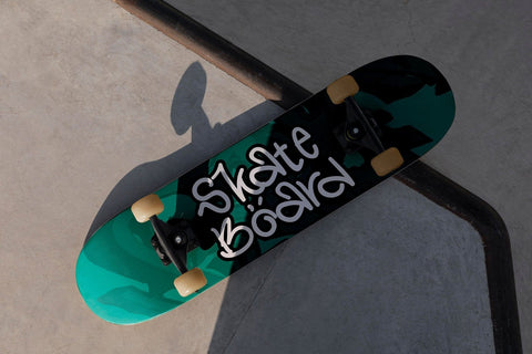 Goder Mother - Monoline Graffiti Font Mozzatype 