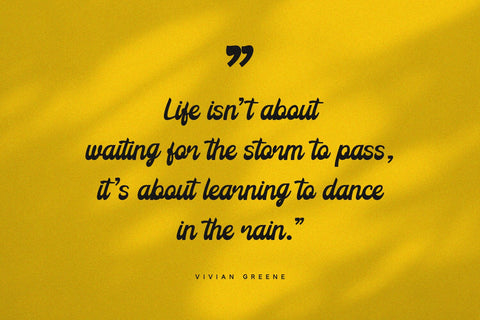 Grandeur - Bold Script Font Alpaprana Studio 