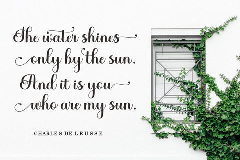 Greating Font RomieStudio 