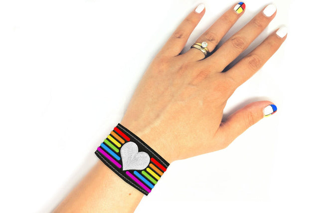 Heart with 6 Rainbow Lines ITH Applique Embroidery Embroidery/Applique DESIGNS Designed by Geeks 