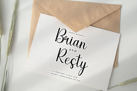 Hey Girl Script Font muhammadzeky 