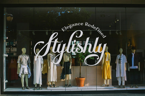 Hillrock / Elegant script Font Javapep 