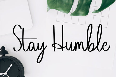 Holiday Font Abo Daniel Studio 