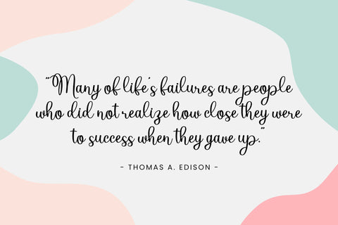 Holina Journey Font ahweproject 