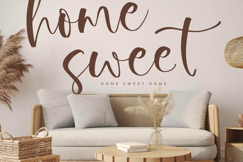 Homellyst - Beauty Handwritten Font Font Letterena Studios 