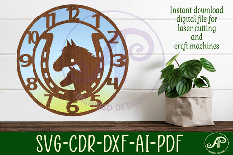 Horse shoe wall clock laser cut files, SVG file. vector SVG APInspireddesigns 