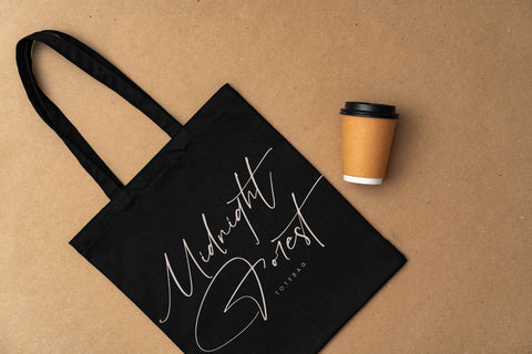 Infinites Flame - Modern Signature Script Font Letterena Studios 