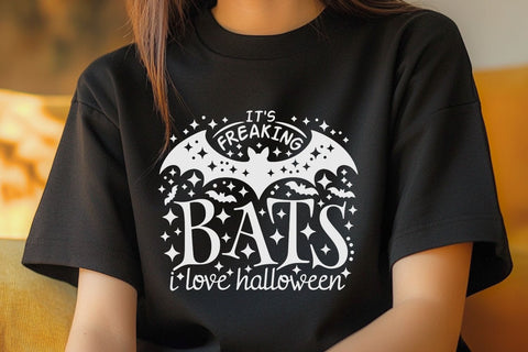 It's Freaking Bats I Love Halloween| Funny Halloween SVG Cutting Files. SVG CosmosFineArt 