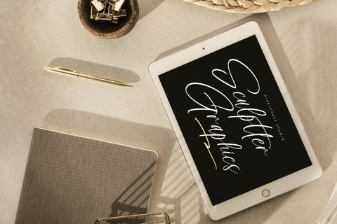 Juliethon Berllyan - Modern Signature Font Font Letterena Studios 