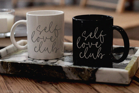 Kamila Paradise - Handwritten Script Font Font Timur type 