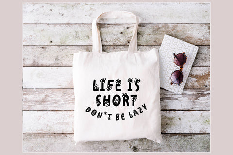 Leafy Cute - Hand Drawn Decorative Font Font Jyllyco 