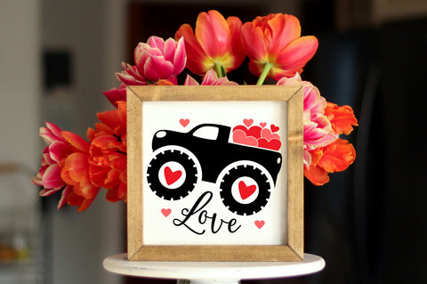 Love SVG design SVG Regulrcrative 