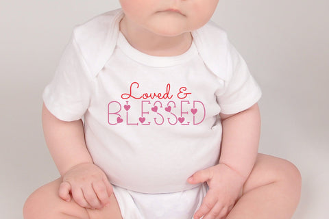 Lovebug - A Cute Valentine Font Font CraftLabSVG 