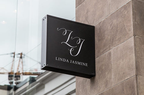 Lovely Girl - A Chic Script Font Heinzel Studio 