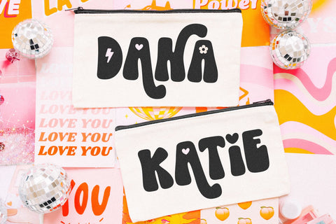 Luna Jade - Retro Swash Font Font KA Designs 